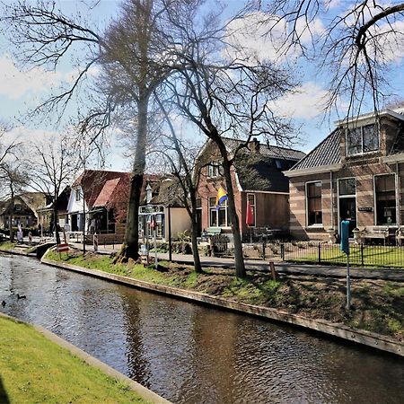 Lodge In Giethoorn With Breakfast Экстерьер фото
