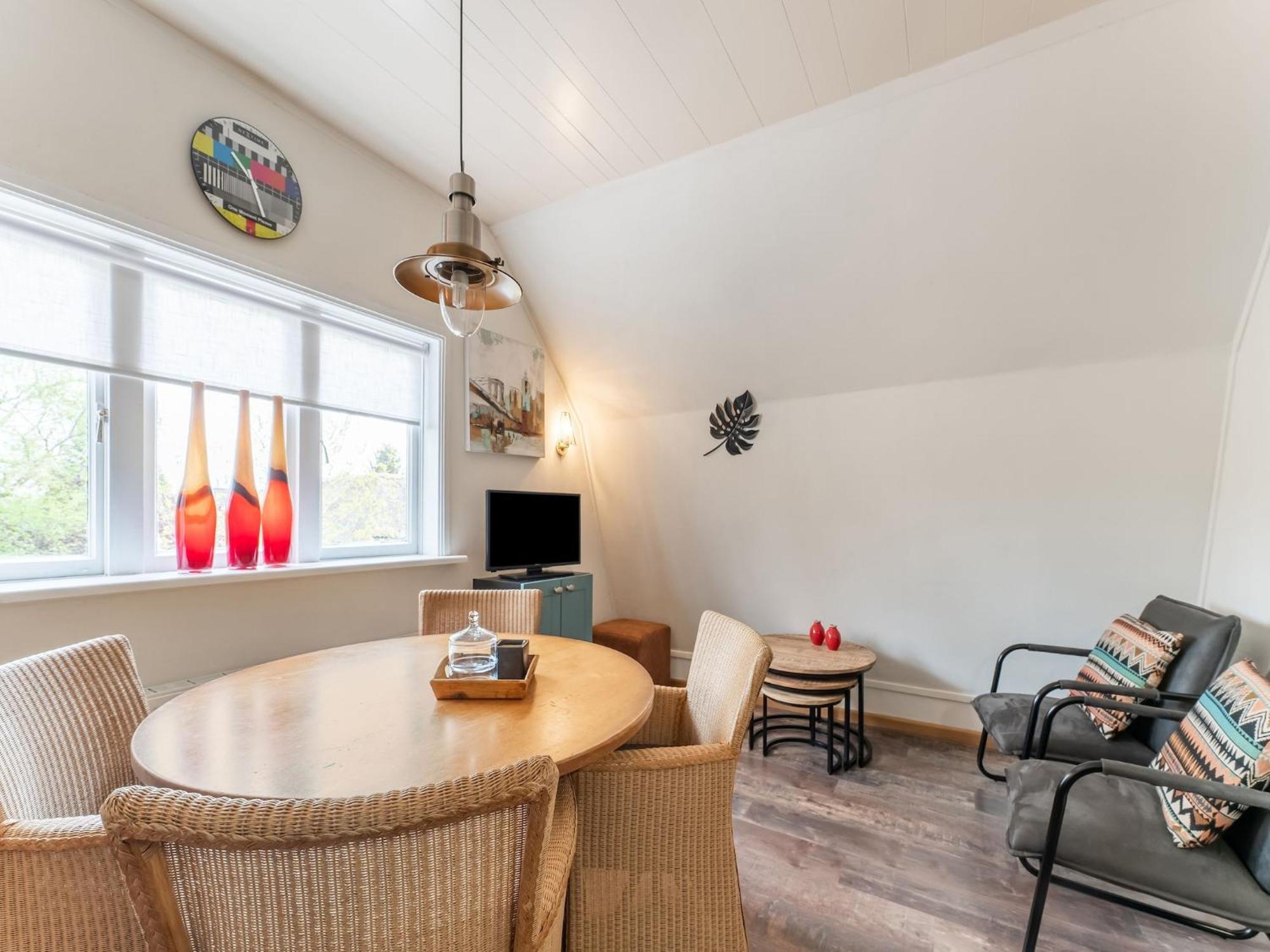 Lodge In Giethoorn With Breakfast Экстерьер фото