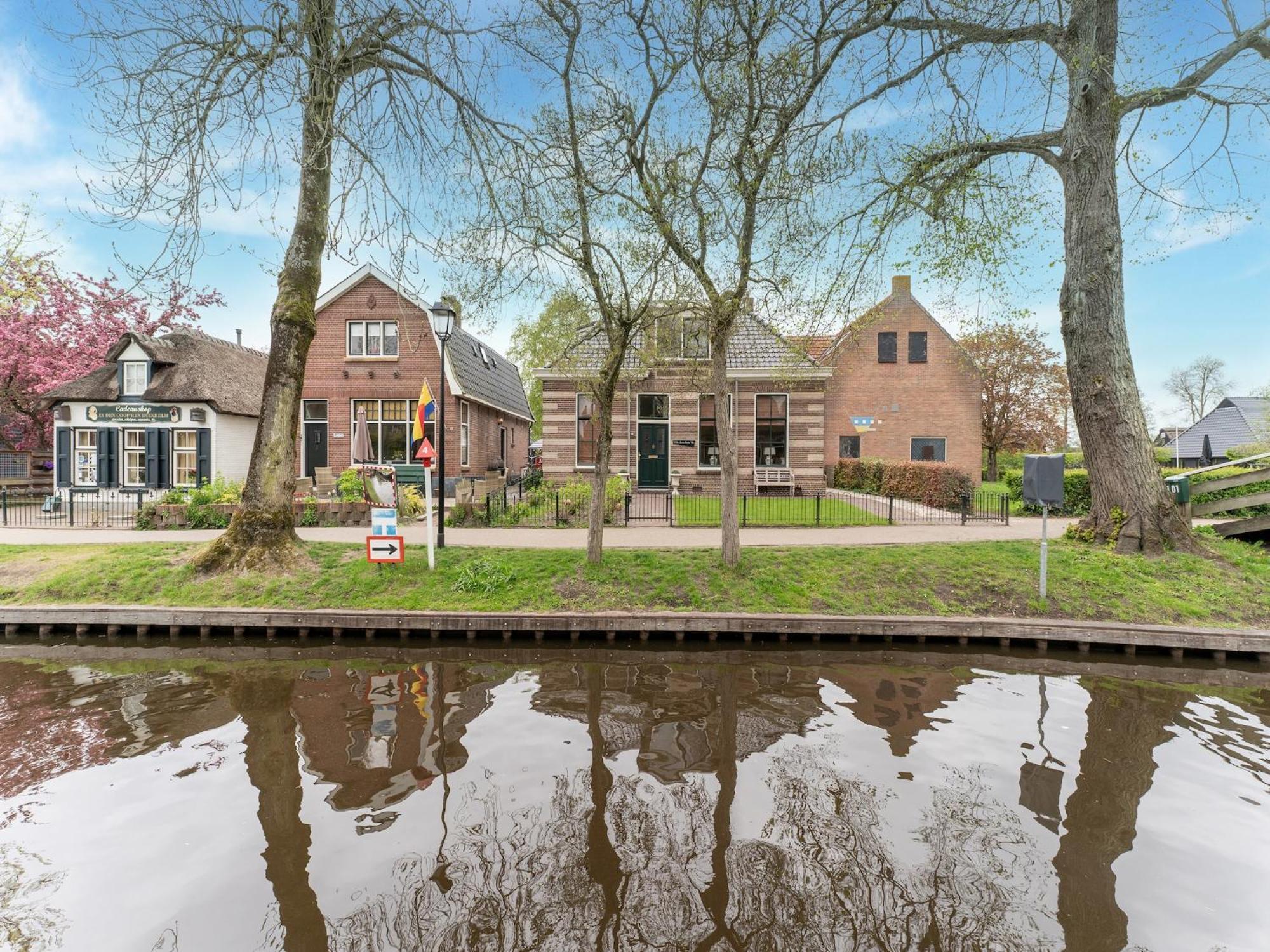 Lodge In Giethoorn With Breakfast Экстерьер фото