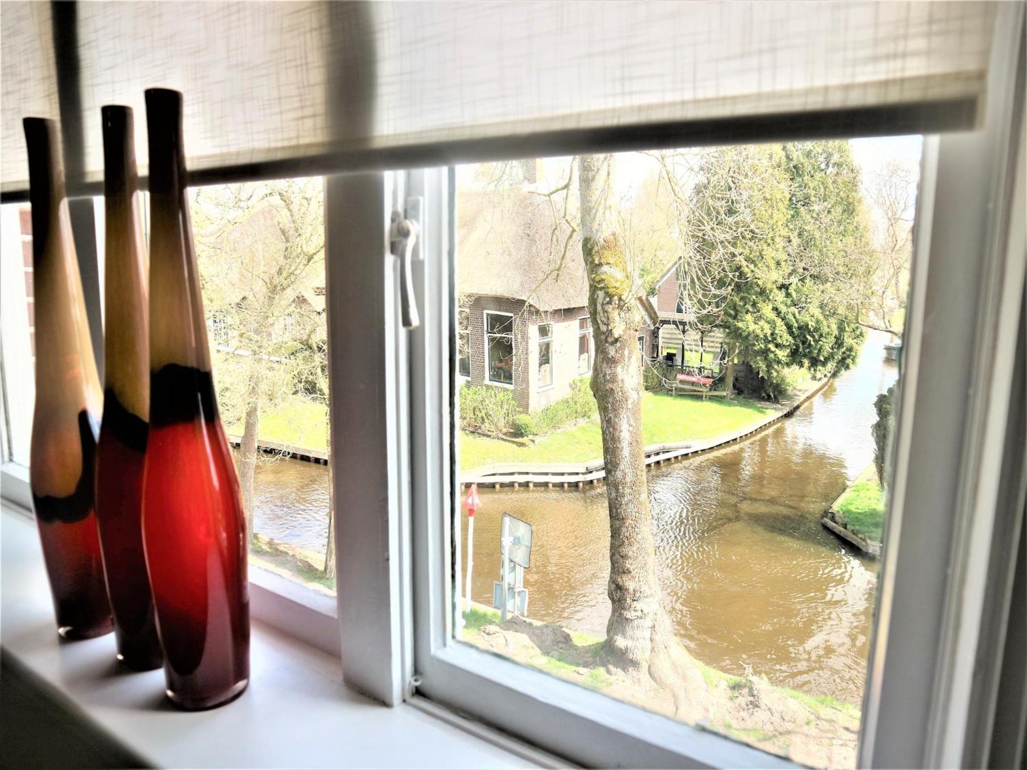 Lodge In Giethoorn With Breakfast Экстерьер фото