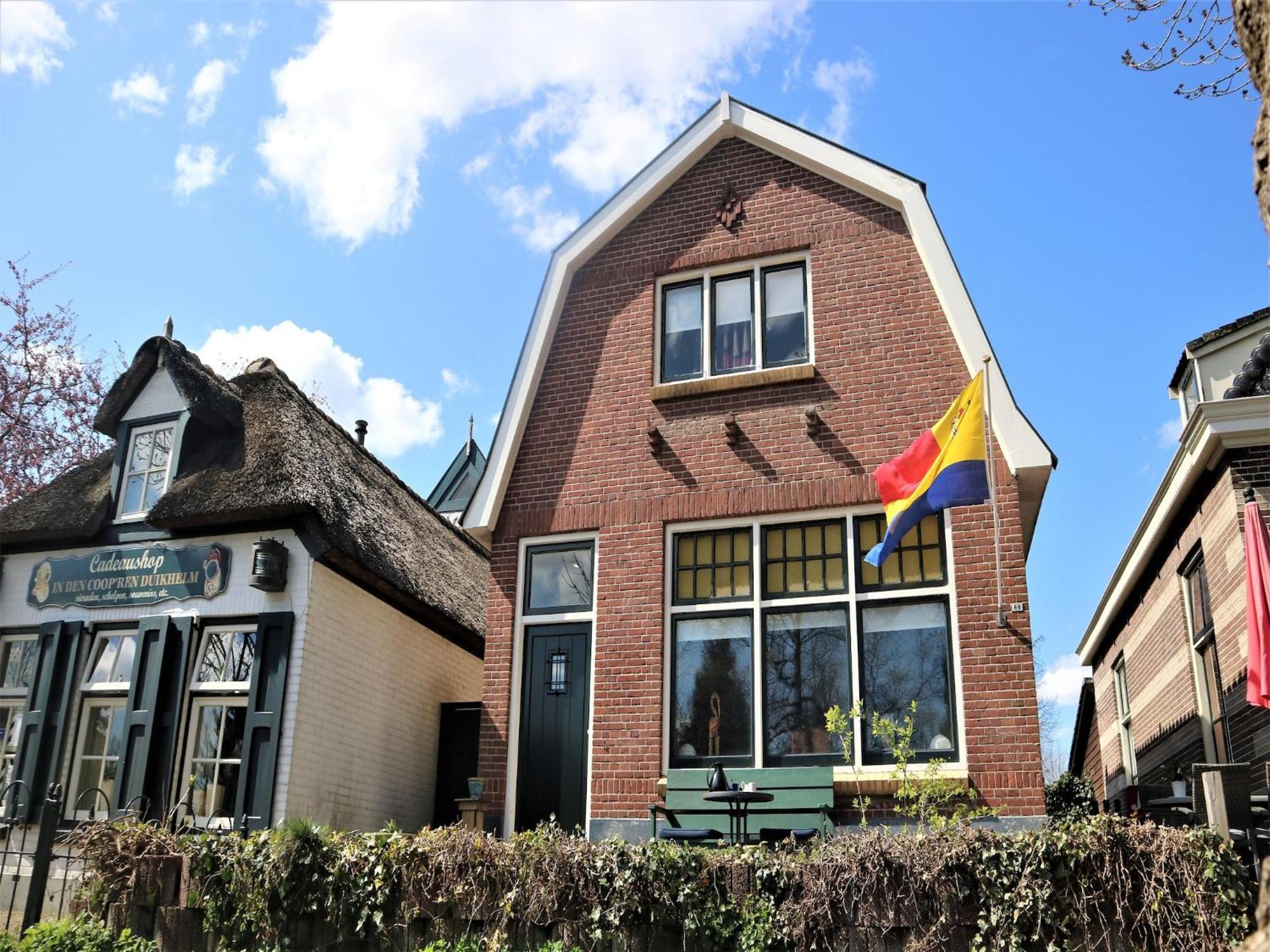Lodge In Giethoorn With Breakfast Экстерьер фото