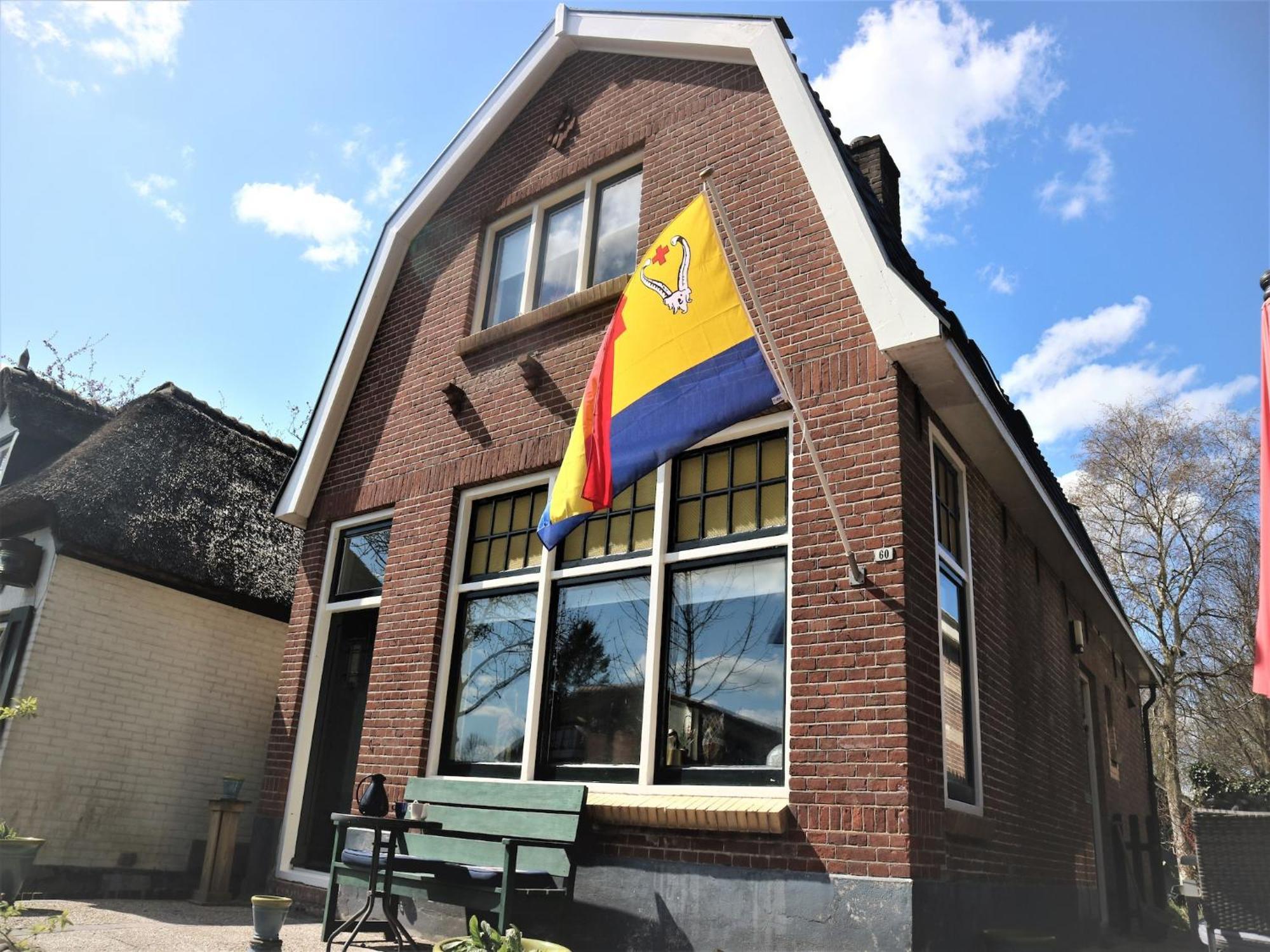 Lodge In Giethoorn With Breakfast Экстерьер фото