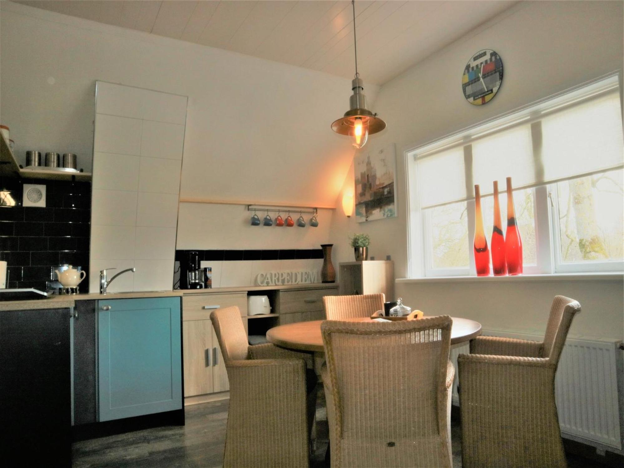 Lodge In Giethoorn With Breakfast Экстерьер фото